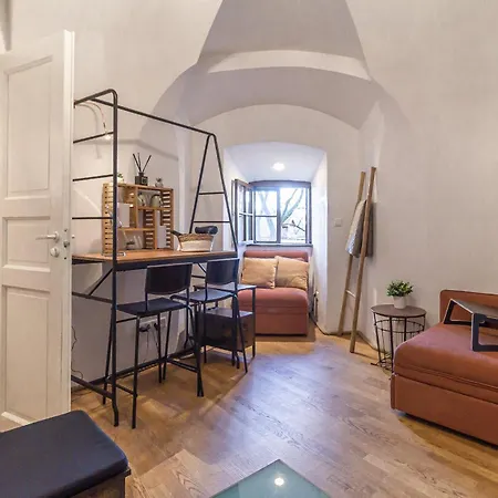 In A Real Medieval Tower, Lower Floors Lejlighed