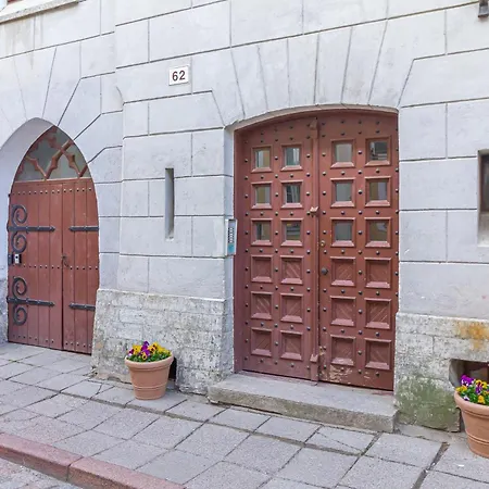 In A Real Medieval Tower, Lower Floors Apartment Reval