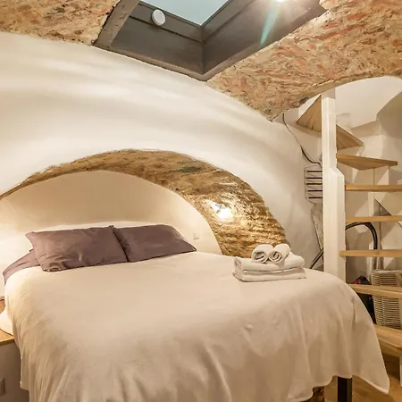 Апартаменти In A Real Medieval Tower, Lower Floors Таллінн