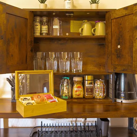 In A Real Medieval Tower, Lower Floors טאלין